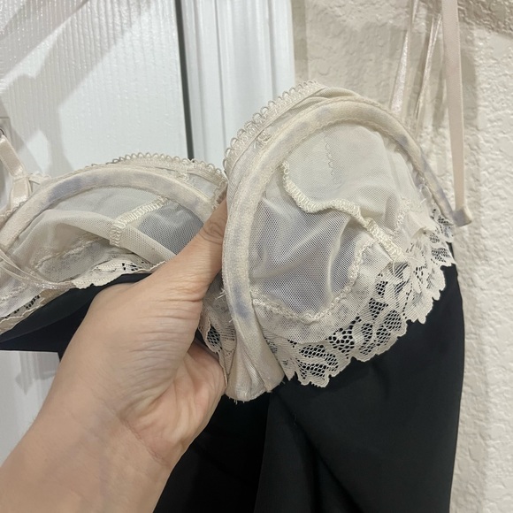 HOUSE OF CB 'Eli' Black & Off White Underwired Top - Picture 3 of 4